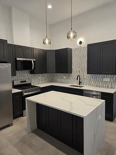 2909 N Milwaukee Ave #1 Photo 1