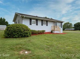 103 1st Ave SW, Hildebran, NC 28637