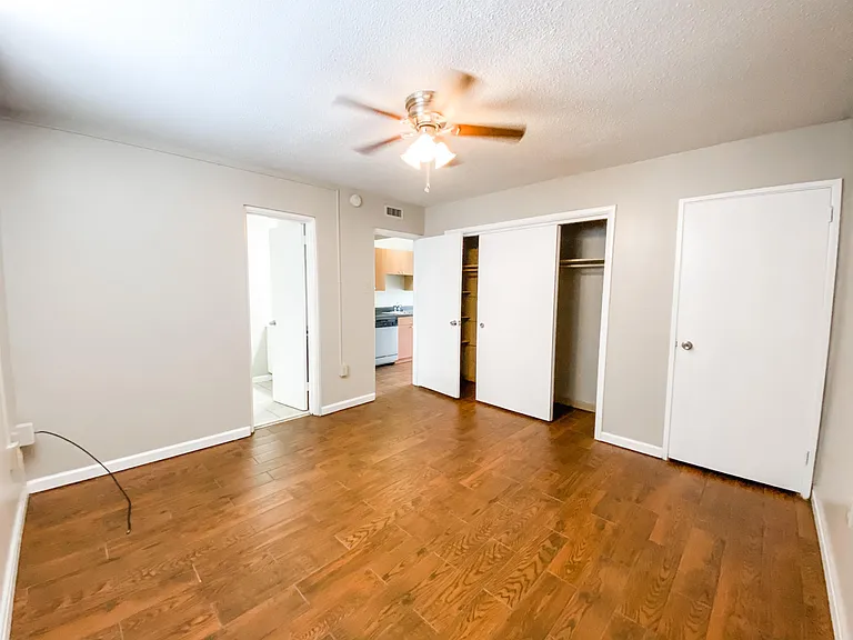 2990 Rhodes Cir S — Photo 7