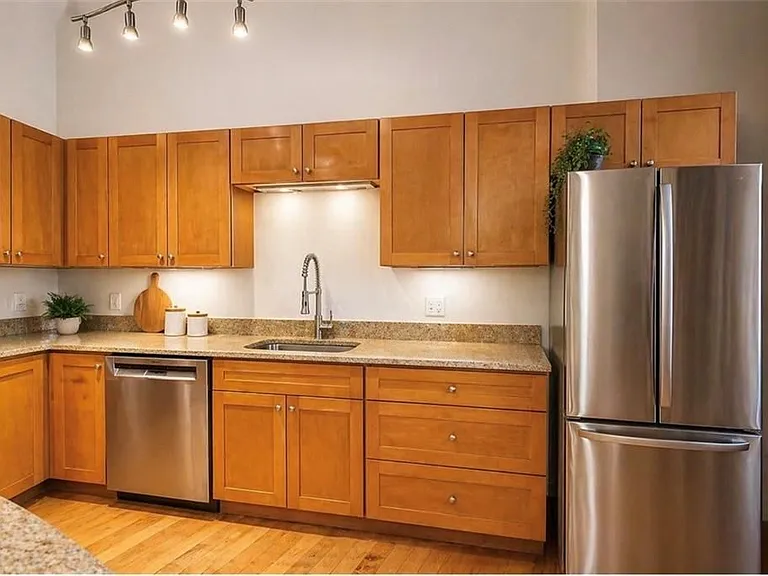 407 Pine St #305 — Photo 9