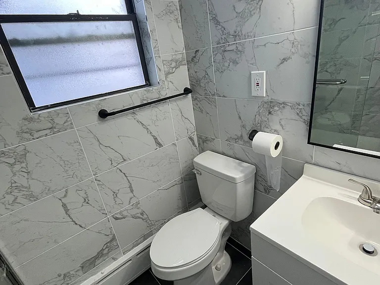 1849 S Rosewood St — Photo 16