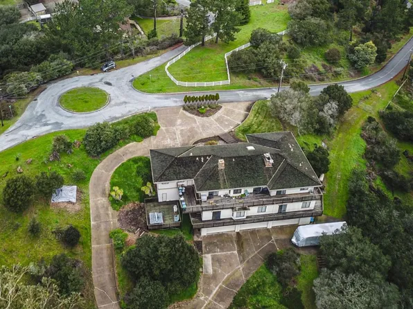 19300 Eden Ct, Salinas, CA 93907