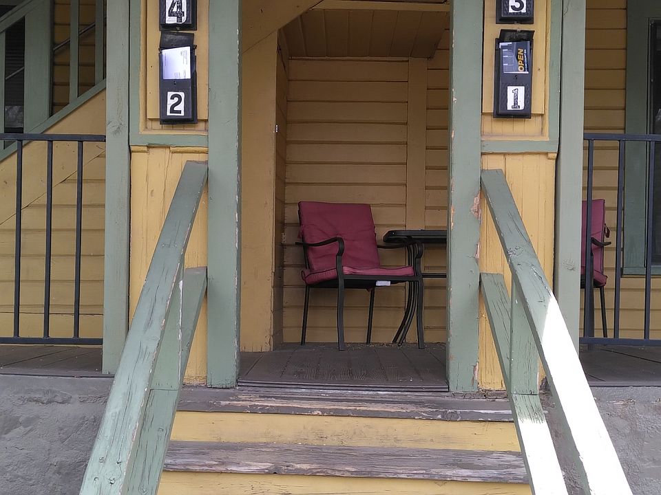 1st image of 121 N Willow St #3