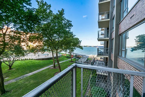 Sold by Lovett Realty, Inc. | media 12