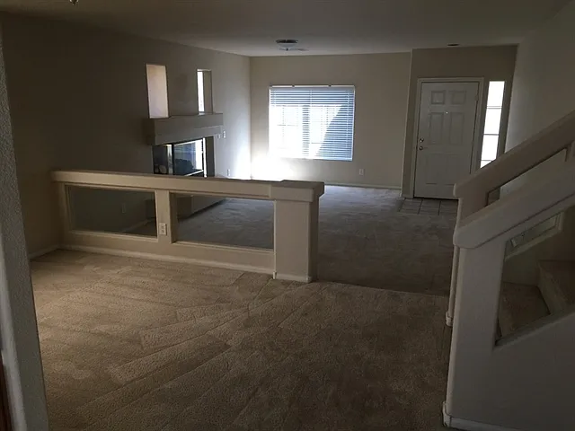 10619 Salmon Leap St — Photo 3