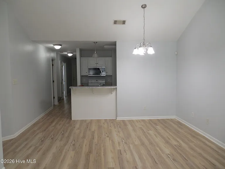 420 Northrop Pl — Photo 4