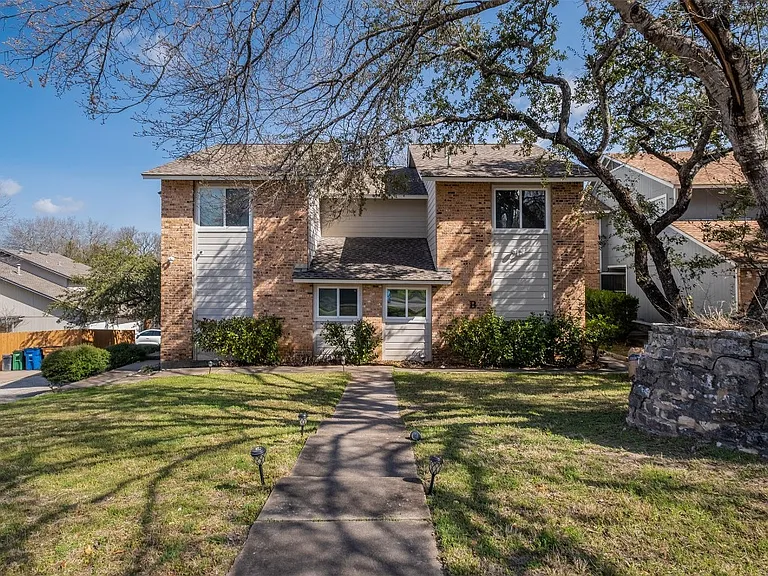3208 Twinberry Cv #A — Photo 2