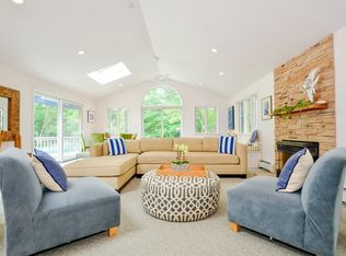 11 Pitcher St, Marion, MA 02738