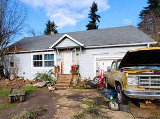 1140 E Chamberlain Ave, Cottage Grove, OR 97424