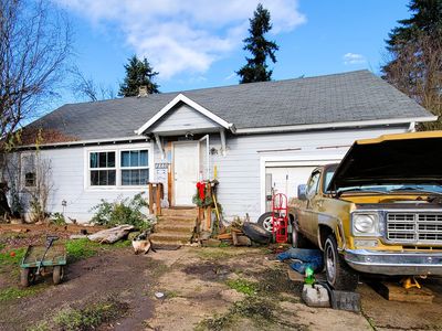 1140 E Chamberlain Ave, Cottage Grove, OR, 97424