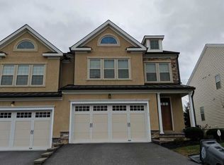 11 Stonehaven Cir, Glen Mills, PA 19342