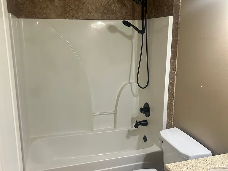 436 Silverstone Dr — Photo 8