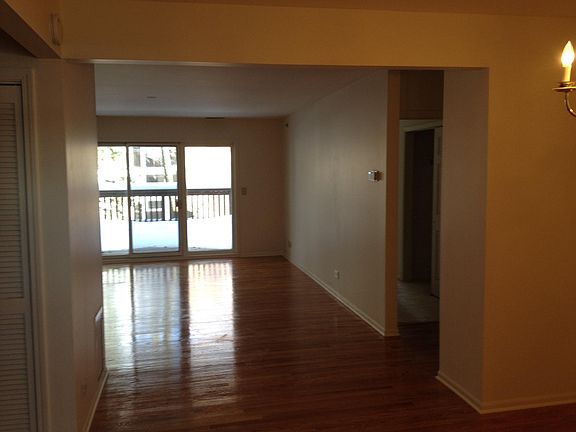 2nd image of 2603 Ewing Ave APT B