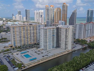 230 174th St APT 615, Sunny Isles Beach, FL, 33160