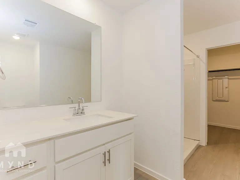 10140 Dalgreen Cir — Photo 14