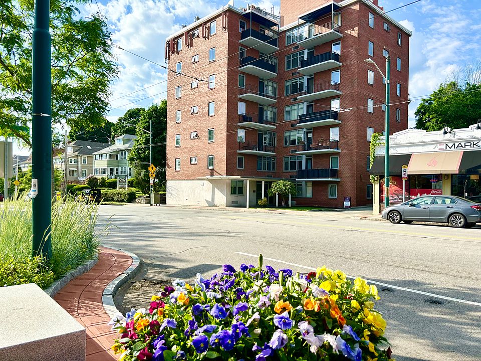 1st image of 125 Trapelo Rd APT 36