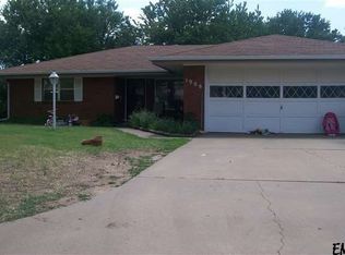 1906 Pontiac Dr, Enid, OK 73703
