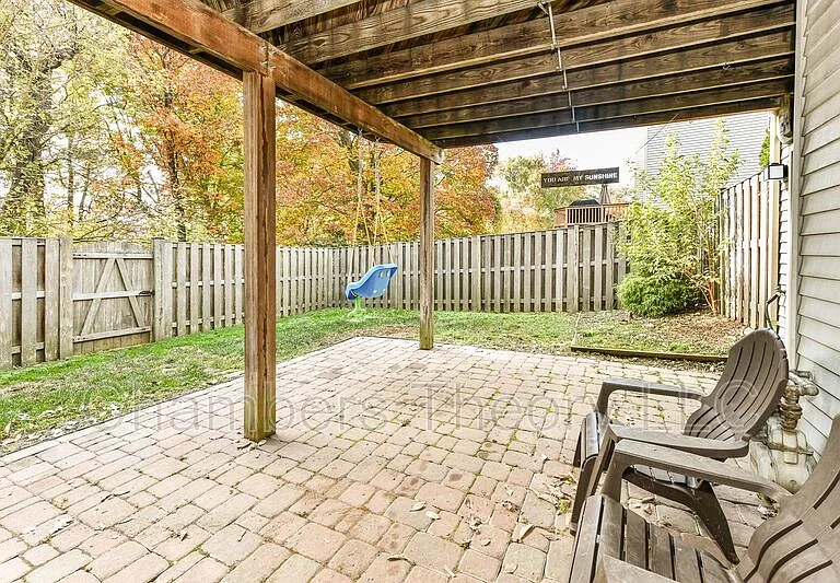 7245 Worsley Way — Photo 30