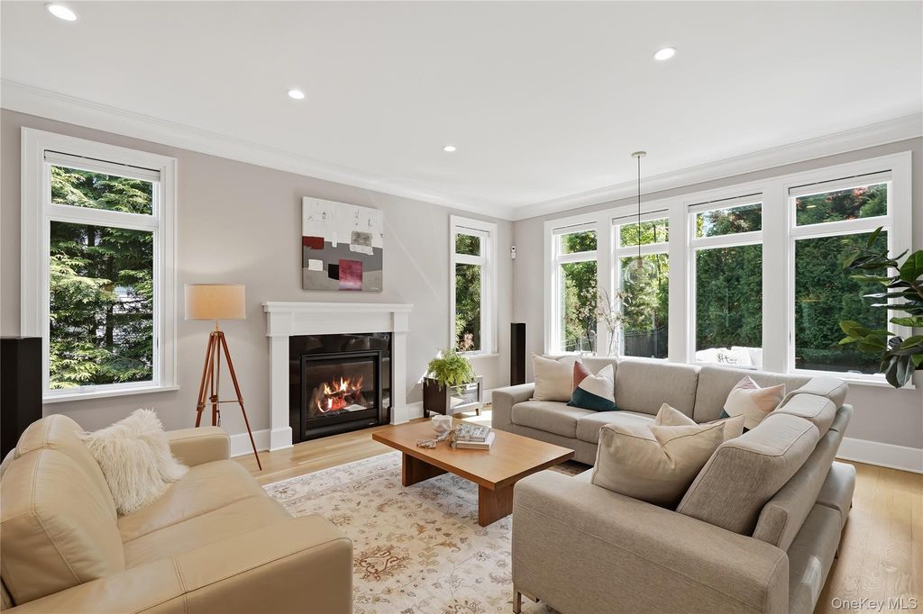 55 Harrison Drive, Larchmont, NY - View 5