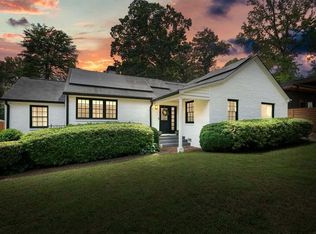 3734 Powers Ferry Rd NW, Atlanta, GA 30342