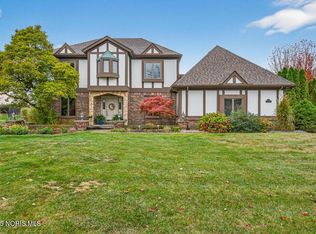 16235 Normandy Rd W, Perrysburg, OH 43551