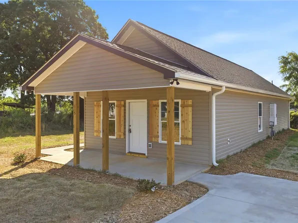 115 Riley St, Westminster, SC 29693