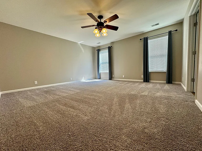 1321 Tilton Dr — Photo 23