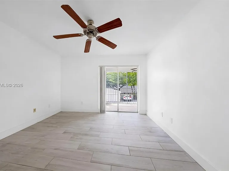 5760 Rock Island Rd #321 — Photo 13