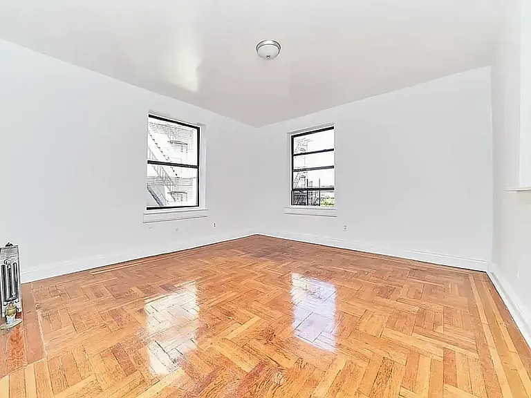 13 Cumming St #5G — Photo 2