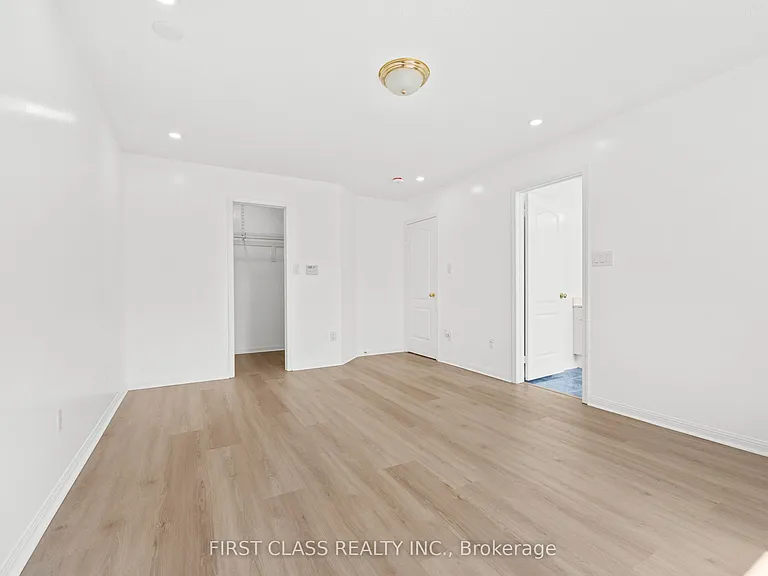 5554 Churchill Meadows Blvd #MAIN — Photo 26