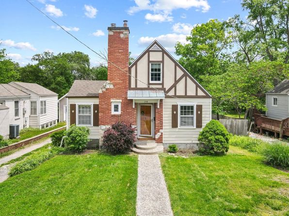 210 Anderson Ave