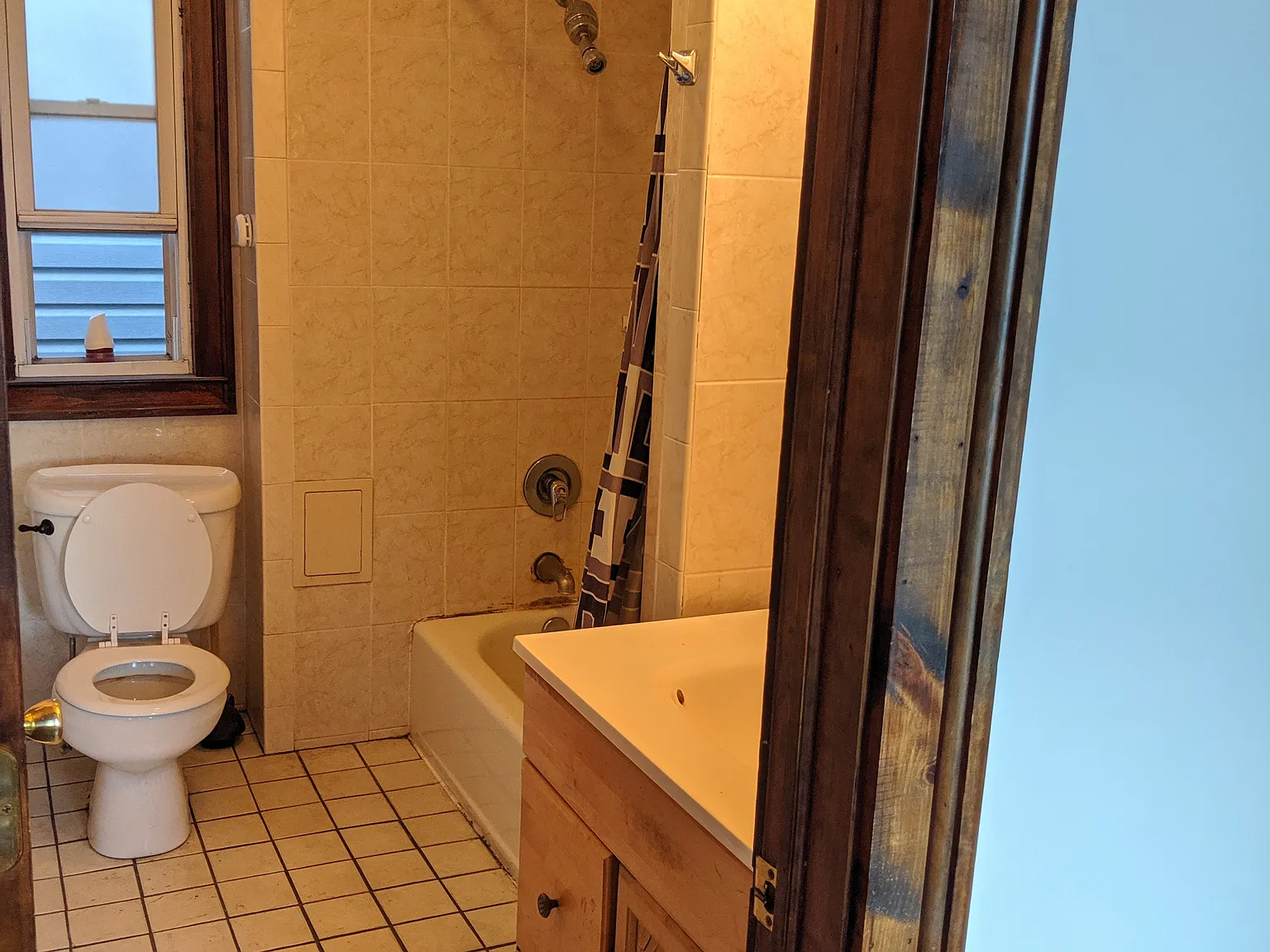 3 bed, 800 sqft, $775 — Photo 2