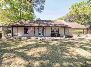 1851 Kings Way Dr, Cantonment, FL 32533