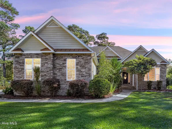 707 N Green Tee Road, Hampstead, NC 28443