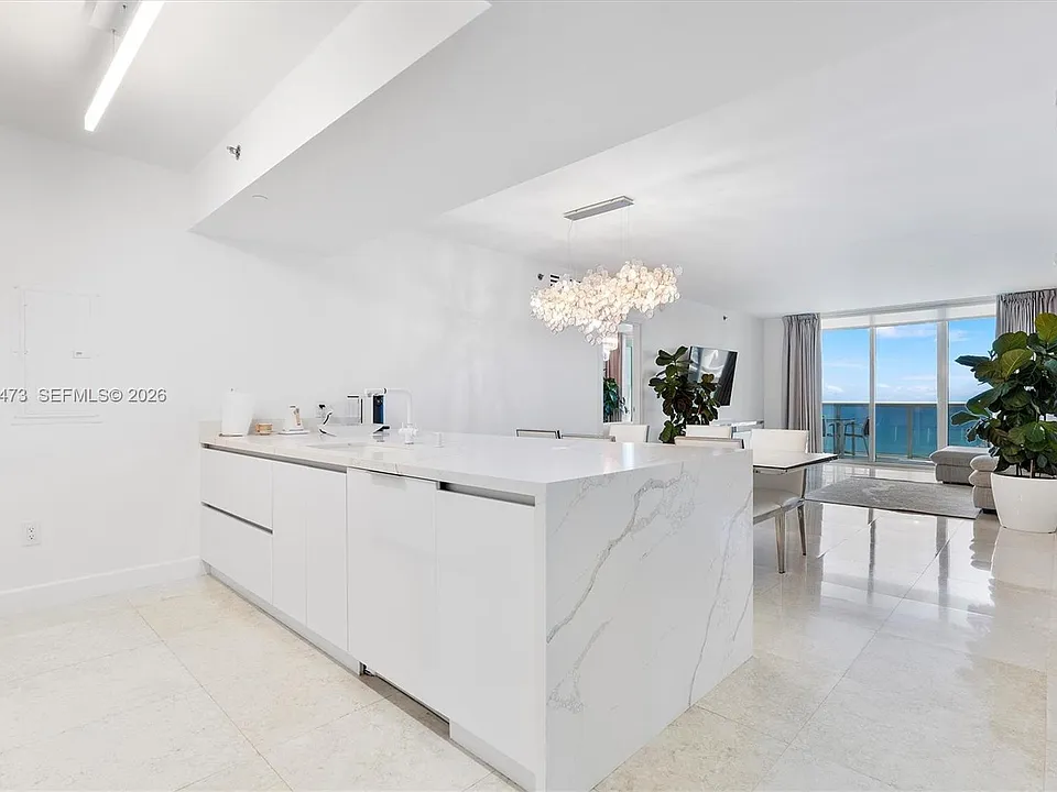 1830 S Ocean Dr #4503
