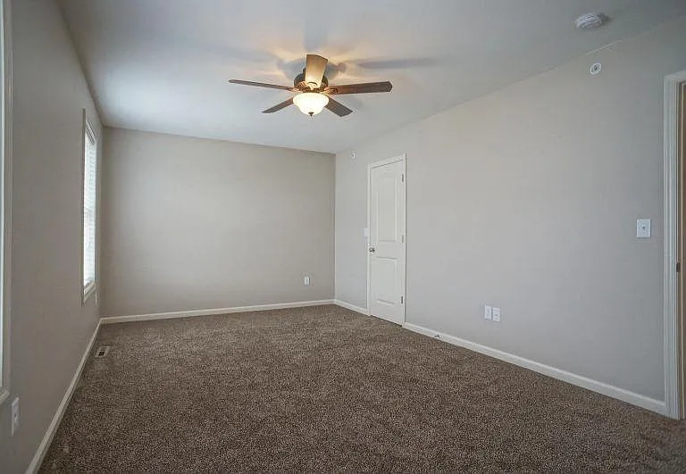 26 Spring View St — Photo 15