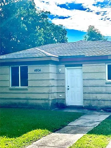 3 bed, 2.0 bath, 1400 sqft, $1,600 — Photo 3
