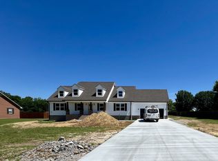 50 Apple Ln, Manchester, TN 37355