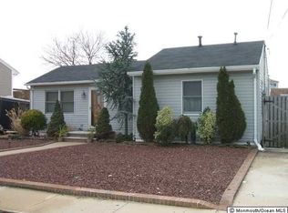 25 Point Rd, Toms River, NJ 08753