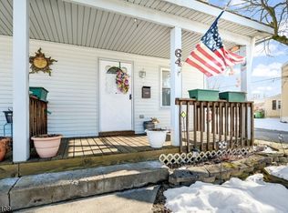 64 Taylor St, Washington, NJ 07882