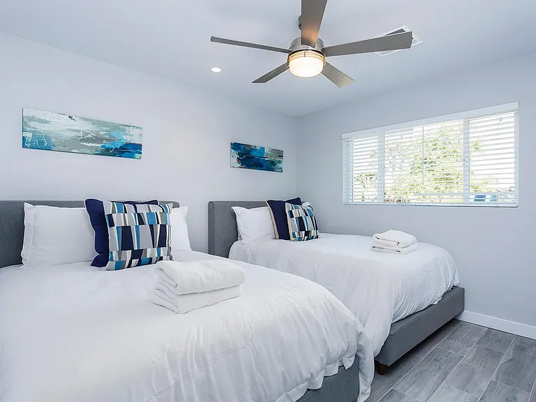 8201 E Piccadilly Rd — Photo 10