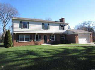 5614 Hugh Dr, Dayton, OH 45459