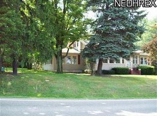 1388 Hillcrest Rd, Wellsville, OH 43968