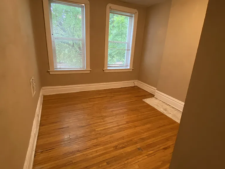 4200 Russell Blvd #2F — Photo 8