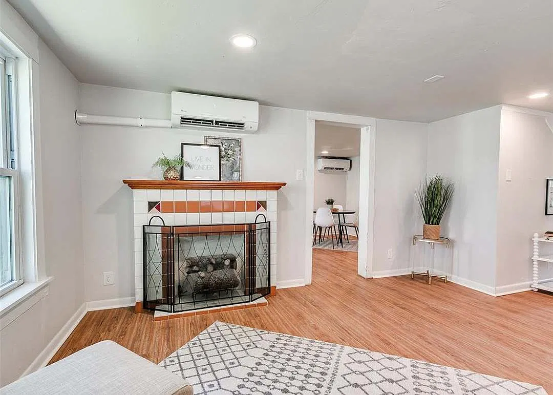 4 bed, 2166 sqft, $1,850 — Photo 2