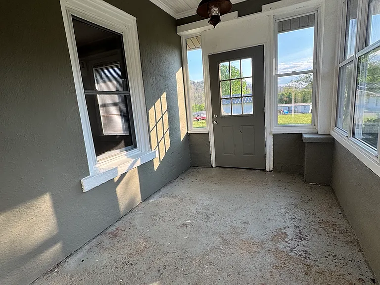 6208 Asheville Hwy — Photo 18