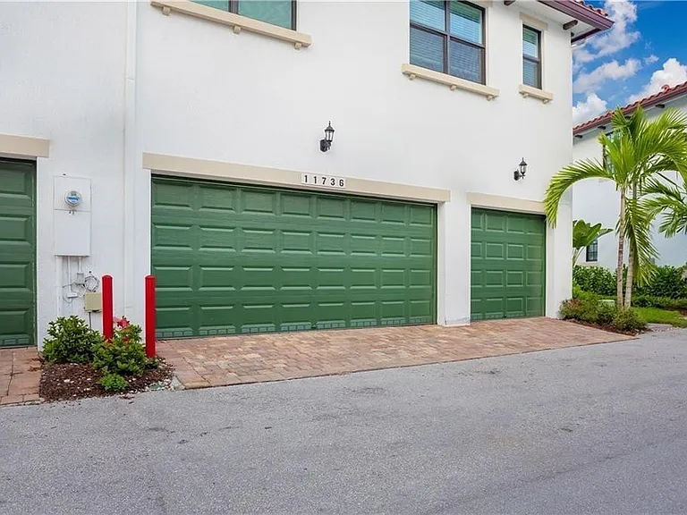 11736 SW 13th Ct — Photo 18
