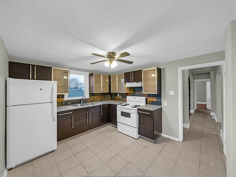 2470 Cadillac St #UPPER — Photo 8