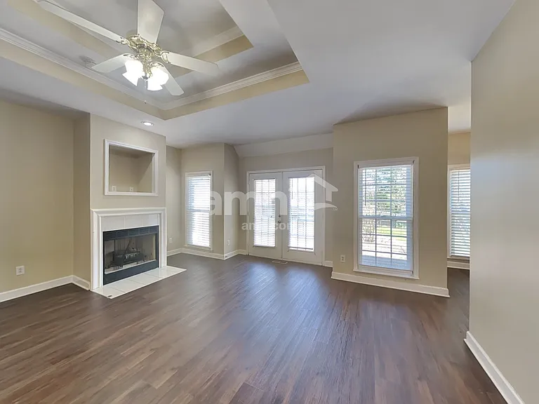 2885 Runnymeade Dr — Photo 4