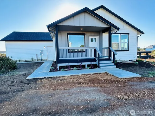 400 Malibu Street SW, Ocean Shores, WA 98569